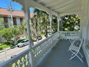 Cedar Street Retreat - Unit C
